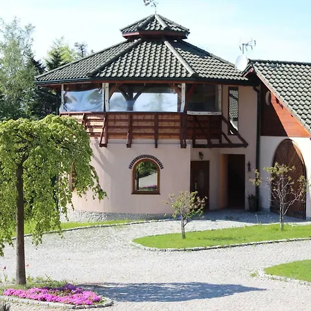 Rancho Kwapiszow 乌斯特龙